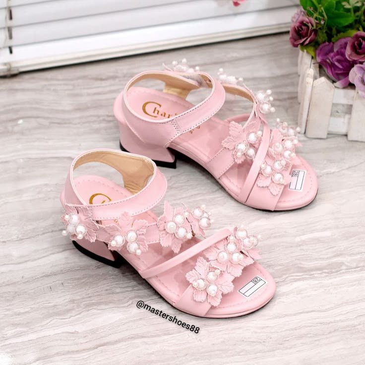 Chinese Kids Shoe